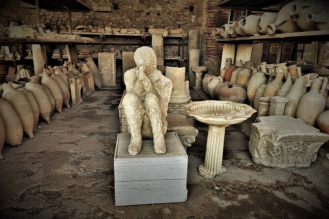 2.5-Hour Guided Tour of Pompeii with an Archaeologist - Entering Pompeii’s western heart with a clear route
