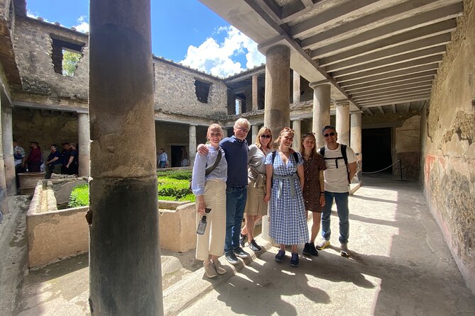 2 Hours Pompeii Group Tour with Archaeologist Guide and Skip the Line - Odeon and Teatro Grande: Music, Theatre, and Roman Entertainment at Speed