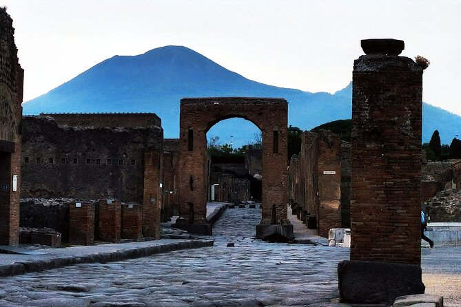 2 Hours Private Tour in Pompeii with Archaeologist - Key takeaways before you go