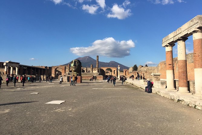 3-Hours Private Walking Tour in Pompeii with an Archaeologist - Where to meet in Pompeii, and how to think about your timing