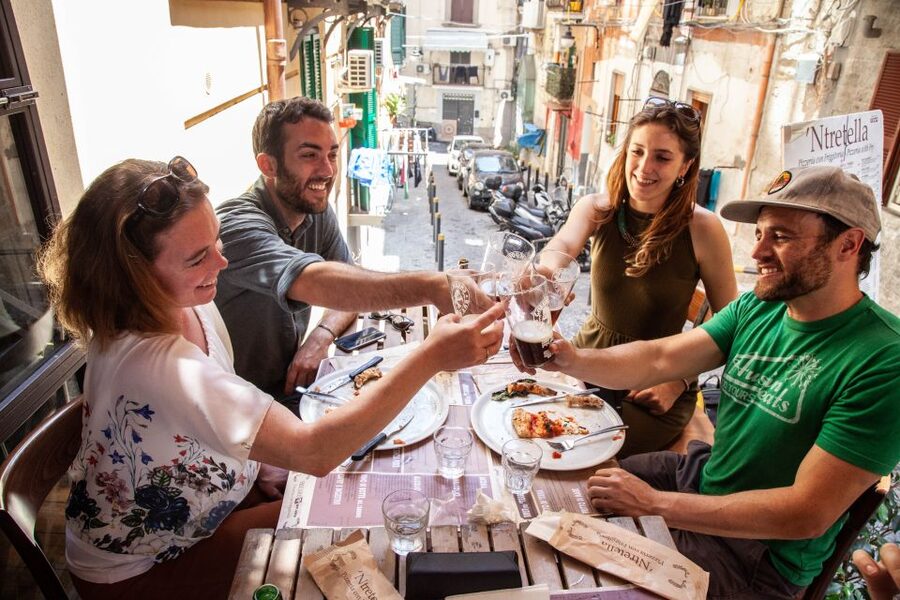 A taste of Napoli: Food Walking Tour with Local Tour Guide - Sfogliatella and the pastry tradition going back to the 1700s