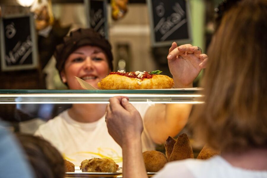 A taste of Napoli: Food Walking Tour with Local Tour Guide - Espresso or cappuccino at the Opera Theatre, plus coffee and wine