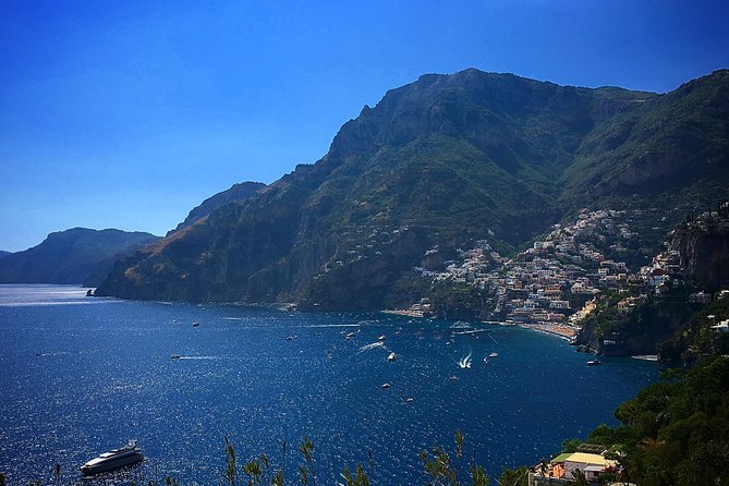 Amalfi Coast and Pompei - Starting at the port: why the meet-up matters in Naples