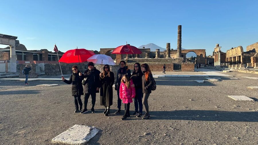 Amalfi Coast: Pompeii Ruins Guided Tour - Entering Pompeii With an Archaeologist: What the 2-Hour Ruins Walk Covers