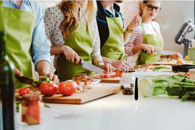 Amazing Pizza and Pasta Class at Savio’s kitchen cooking school - Why Savio’s Kitchen in Naples feels like a real local night