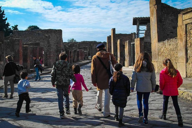 Ancient Pompeii Private Tour: Skip the Line & Kid-Friendly Option - Your Early Walking Plan: orientation, gates, streets, and everyday life