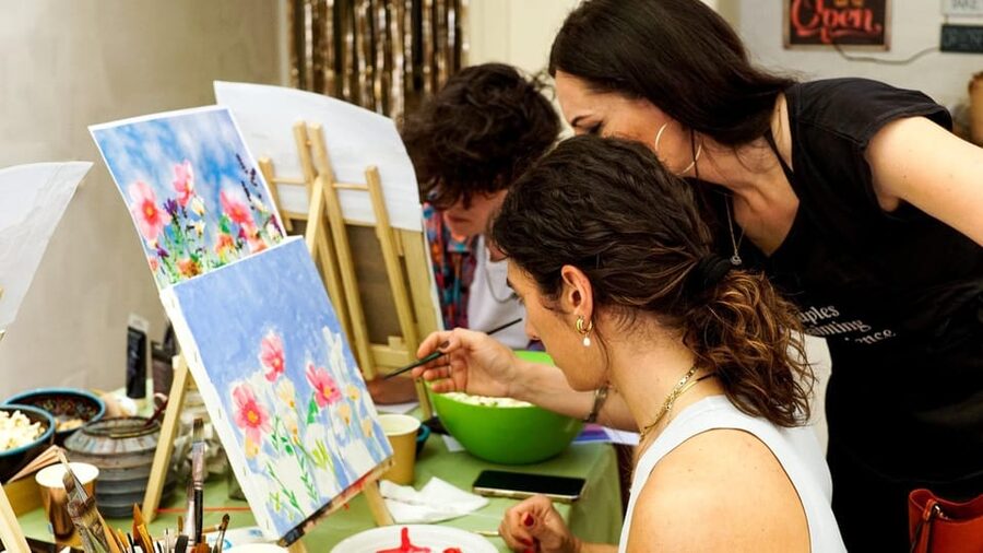 Art Workshop in Naples city centre with Aperitif - Where it happens: Piazza Bellini and a historic café setting