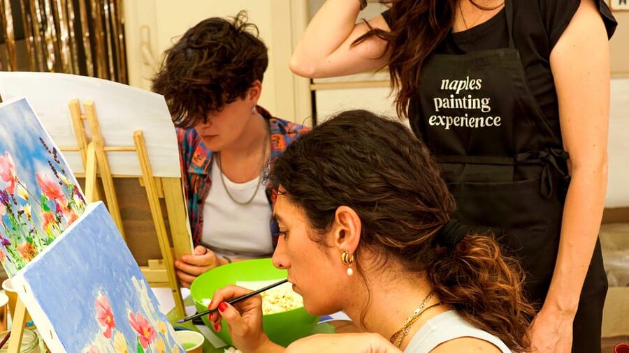 Art Workshop in Naples city centre with Aperitif - Languages and comfort: Italian and English, plus easy planning