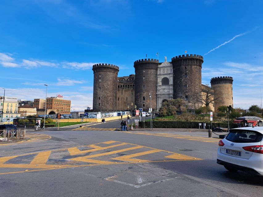 Bourbon Naples: Exclusive guide and Royal Palace pass - Royal Palace ticketing: the skip-the-line advantage