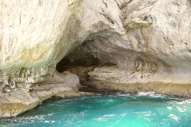 Capri by Boat: Private Tour of the Blue Grotto and Faraglioni - Private Capri Boat Tour: Why This One Feels Special