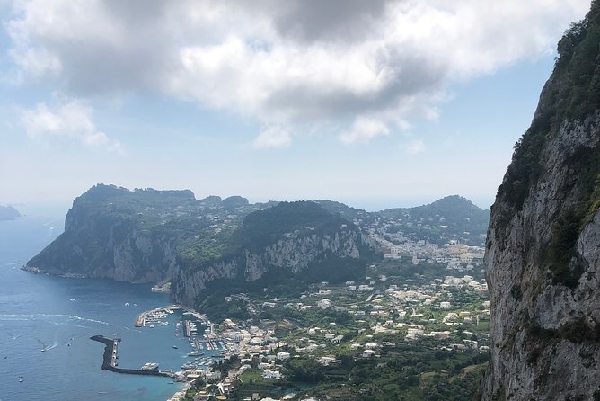 Capri, Sorrento and Pompeii Private Tour - Capri by cable car and time in the center