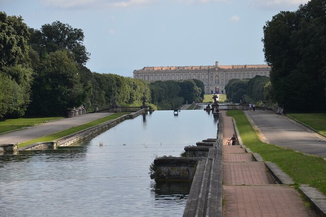 Caserta Royal Palace & Gardens Small Group Tour with Shuttle - Guides Matter: The Storytelling You’re Paying For