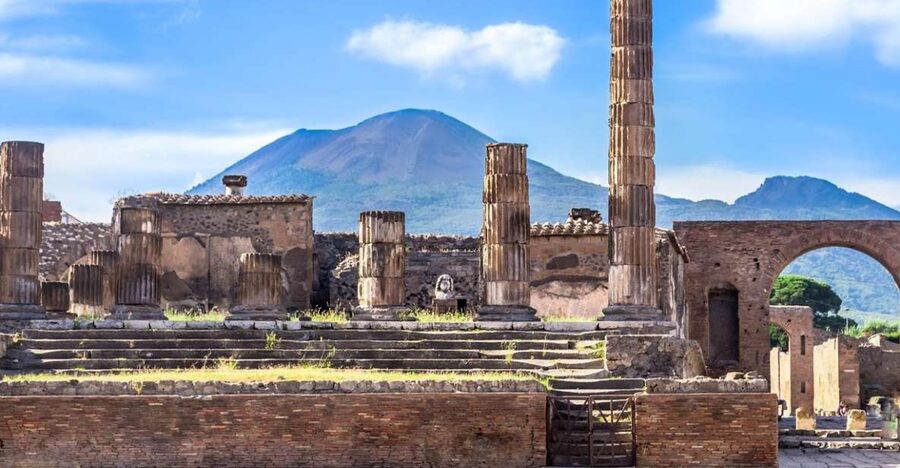 Combo Tour_Pompeii & Vesuvius - Getting Oriented: Pickup Points and Coach Transfers