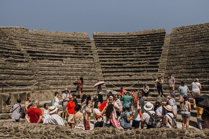Complete Pompeii Skip the Line Tour with Archaeologist Guide - The first stop: Archaeological Park orientation, daily life, and the eruption