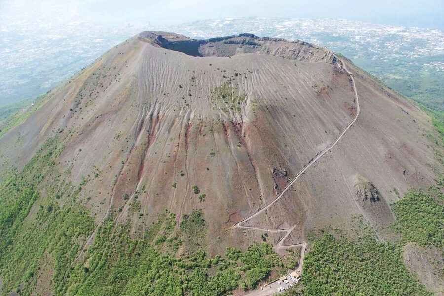 Discover Mt. Vesuvius: Private 3-Hour Tour from Pompeii - Practical Tips for a Smooth, Comfortable Crater Visit
