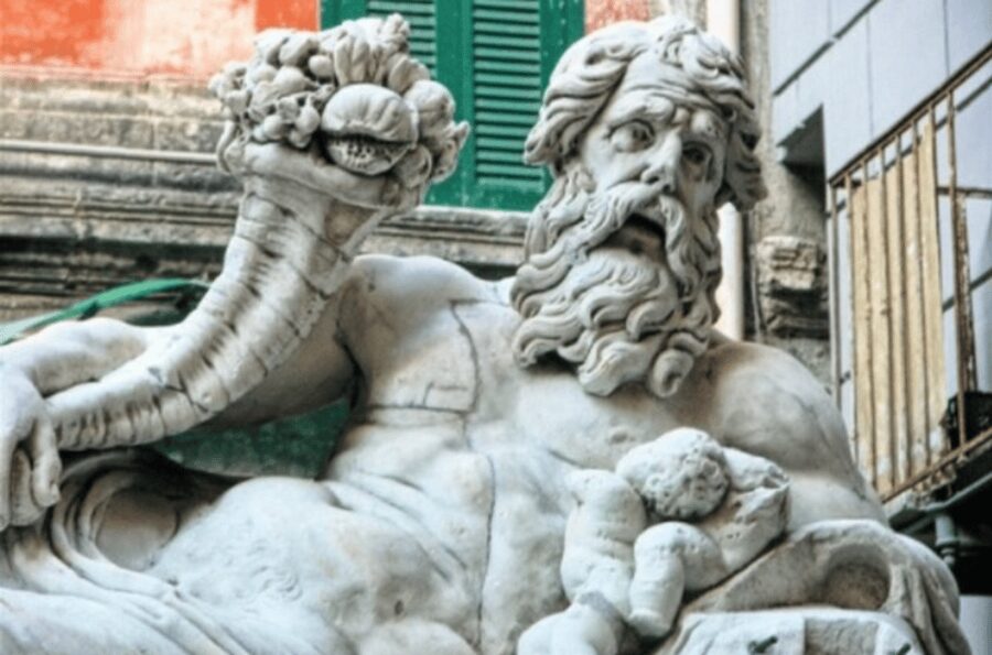 Discover Naples: Guided 3-Hour Walking Tour Through Naples - Where you start, where you finish, and how to plan your day