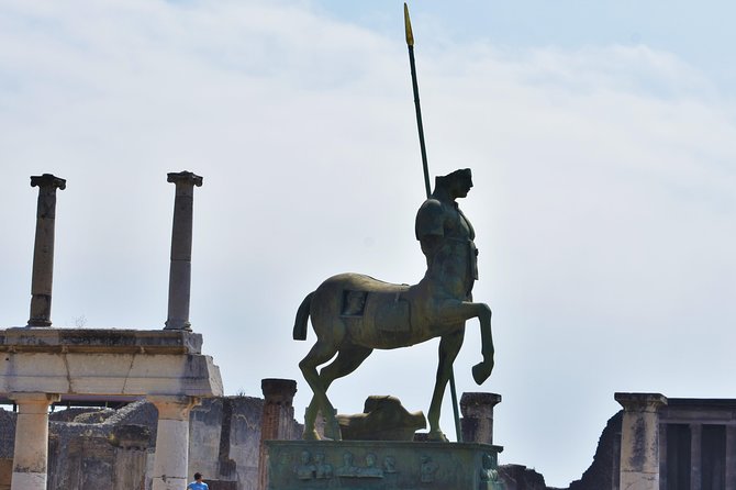 Discover the Ancient Ruins of Pompeii: Day Trip from Rome - Guide Quality and the Multilingual Challenge (English + Another Language)