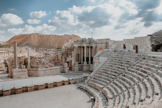 Discovering Pompeii and Herculaneum - VIP Tour with Lunch - Lunch break and how to keep your day comfortable