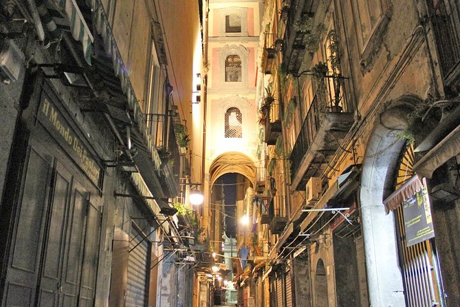 Evening Flavors of Naples: Private Food Tour and Wine Tasting - Lemoncello, Alimentaria-style food starts, and where wine fits