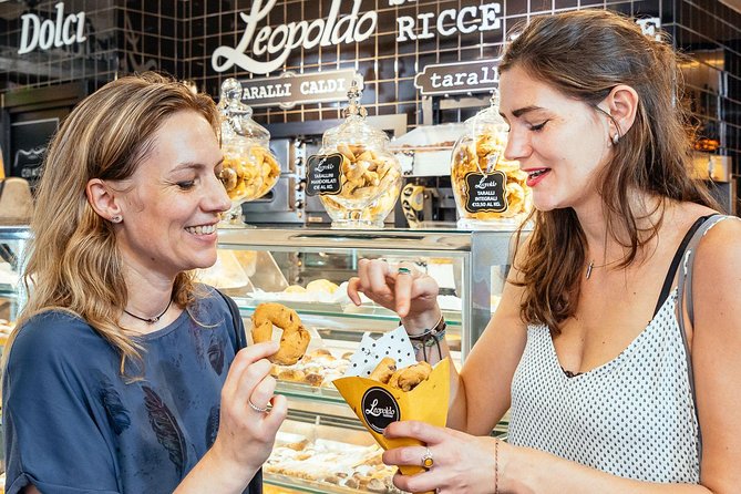 Exclusive Naples Private Food Tour: 6 or 10 Tastings - Mercato Pignasecca: Where the Day Gets Serious About Snacks