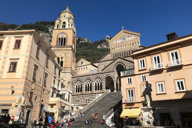 Exclusive Private Tour: Explore Pompeii and the Amalfi Coast - Pompeii guidance that helps you read what you’re seeing