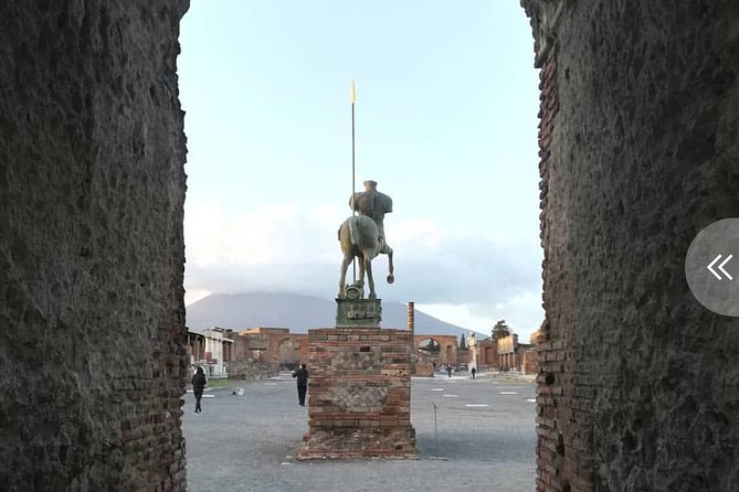 Explore and Experience Pompeii - Where you start in Pompeii, and why the meeting point matters