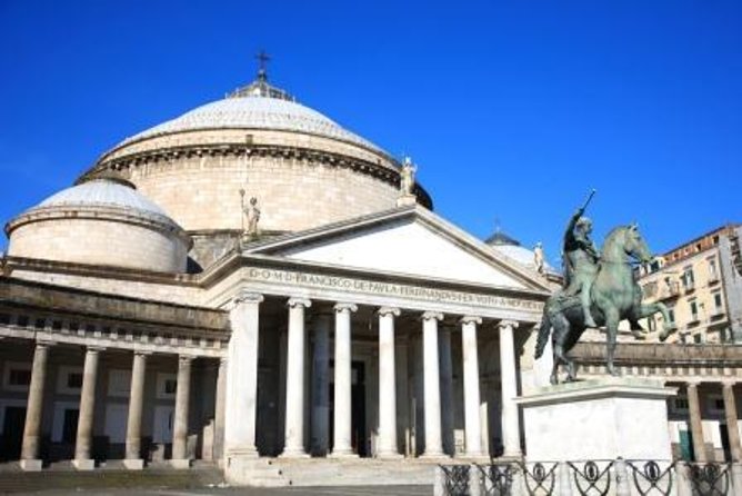 Explore Naples & Pompeii in One Day – Guided Half-Day Tour - Finding the group: pickup, timing, and why the meeting point matters