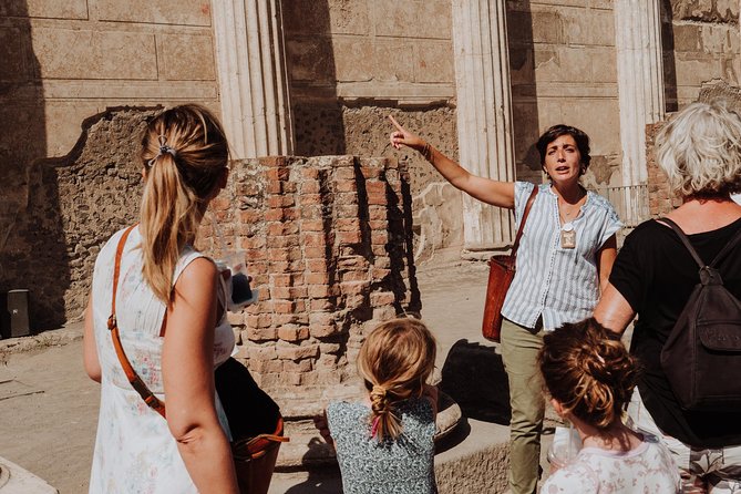 Explore Pompeii with an Archaeologist - Entering Pompeii at Porta Marina Superiore without the headache