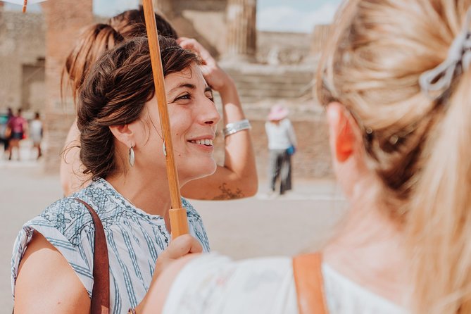 Explore Pompeii with an Archaeologist - Thermopolium VI and Teatro Grande: food, drink, and public entertainment