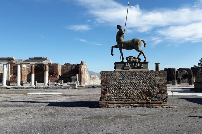 Exploring Pompeii - Roman Shops, Temples, and the “Real City” Feeling