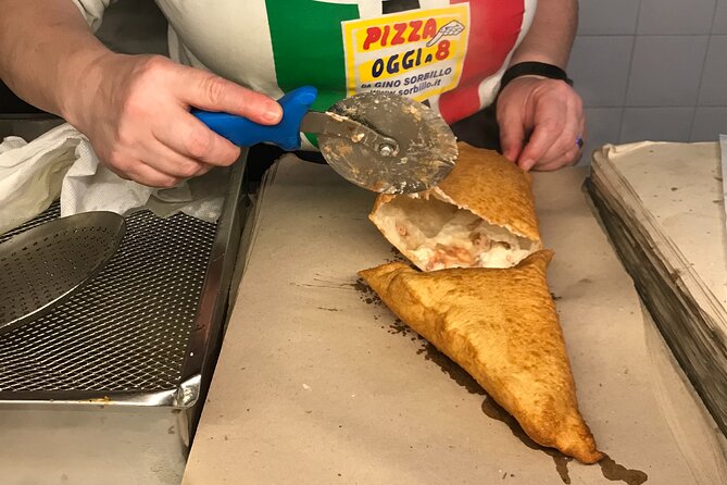 Flavors of Naples Decumani Street Food and Sightseeing Tour - Music School Pass: Museo del Conservatorio San Pietro a Majella