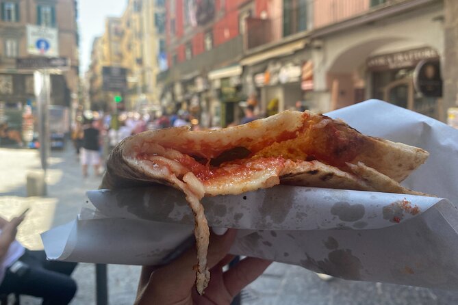 Flavors of Naples Decumani Street Food and Sightseeing Tour - Food Tastings: What You’ll Likely Try and How to Handle Mess
