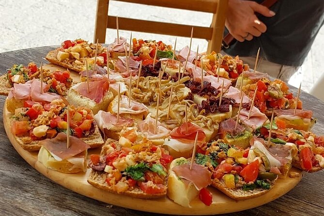 food Tour in the Spanish Quarter of Naples - Stop 4: Aperol spritz, a social Naples ritual in drink form