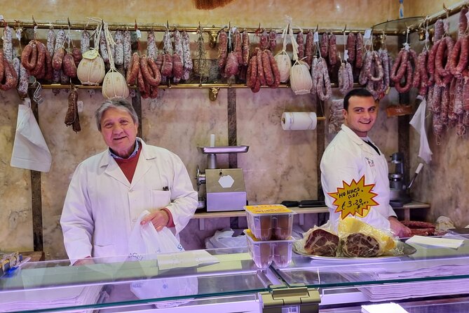 Food Tour of Naples with Davide - Piazza del Gesù Nuovo and Piazza San Domenico Maggiore While Ragù Cooks