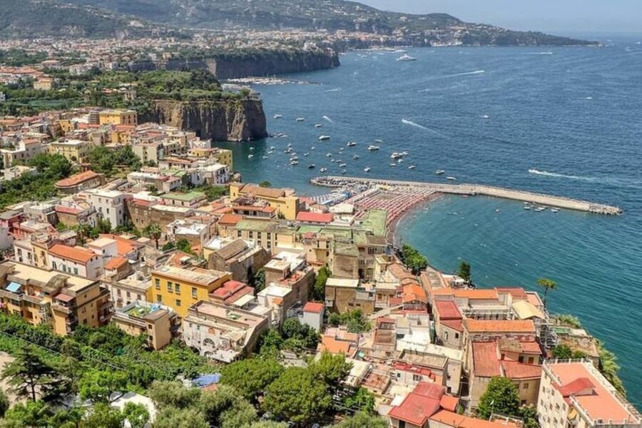From Naples: Amalfi Coast, Sorrento, and Pompeii Tour - The van route, transfer timing, and why comfort affects your whole day