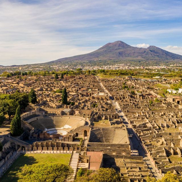 From Naples: Guided Pompei & Mount Vesuvius with Pizza Lunch - Naples-to-Pompeii pacing: Transfers that keep the day realistic