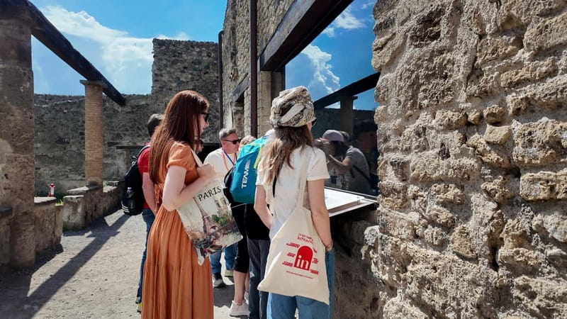 From Naples: Guided tour of Pompeii skip-the-line and round-trip train - Who this Pompeii tour is best for