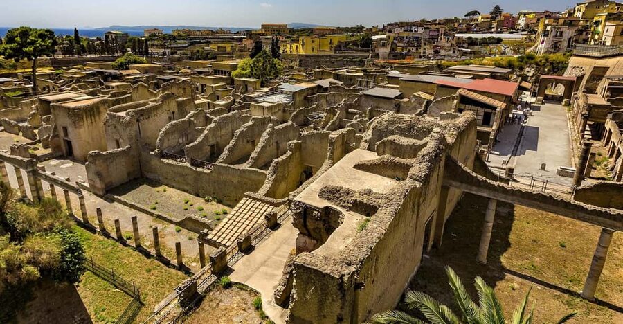 From Naples: Herculaneum and Pompeii Day Trip with Tickets - Naples pickup at Via Galileo Ferraris, 40, and what that means