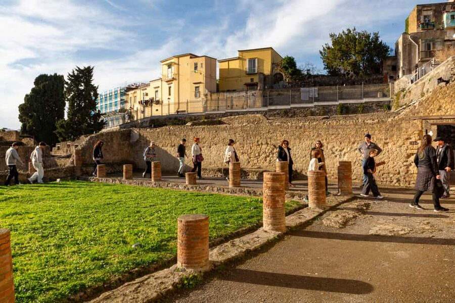 From Naples: Herculaneum Skip-the-Line Guided Tour - Forum Baths and the Gymnasium: public spaces, not just homes