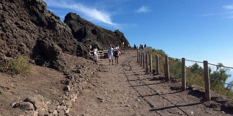 From Naples: Mount Vesuvius Half-Day Tour with Lunch - Should you book this Vesuvius half-day tour?