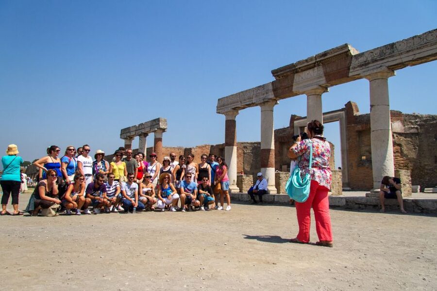 From Naples: Pompeii & Amalfi Coast Full-Day Trip - What to pack and how to avoid the common pain points