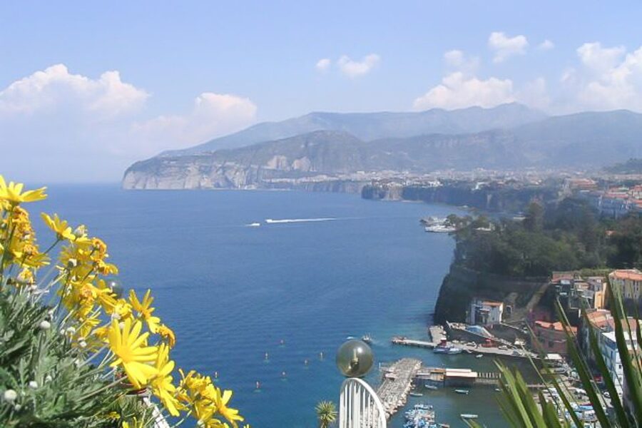From Naples: Pompeii and Sorrento Full-Day Tour - Entering Pompeii Fast, then Switching to Coast Time