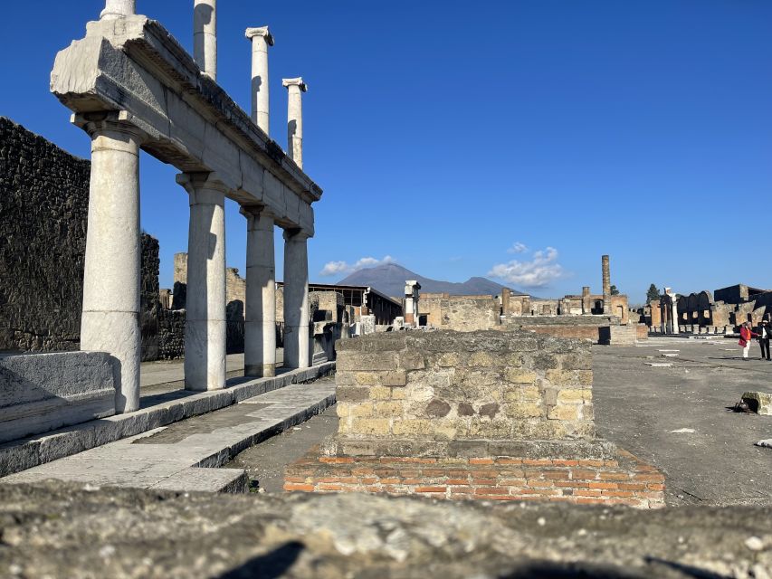 From Naples: Pompeii Guided Tour with Skip-the-Line Tickets - Transport reality check: what can go smoothly, and what you should watch