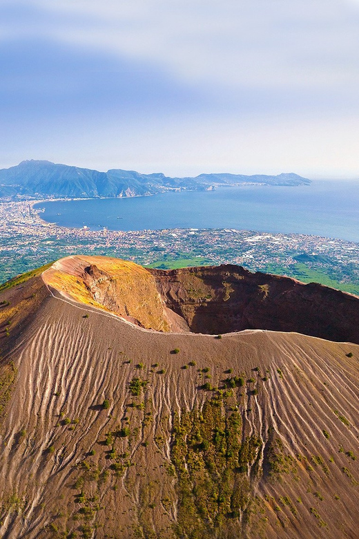 From Naples: Pompeii, Herculaneum and Vesuvius Tour - One Long, Well-Timed Day: From Naples to Vesuvius, Ercolano, and Pompeii