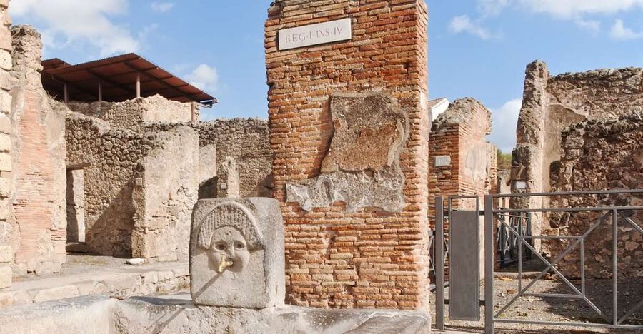 From Naples: Pompeii Ruins VIP Guided Tour - Key things to know before you go