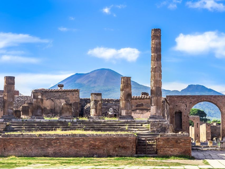 From Naples_Pompeii&Vesuvius - From Naples Pickup to Crater Views: How the 6.5 Hours Flows