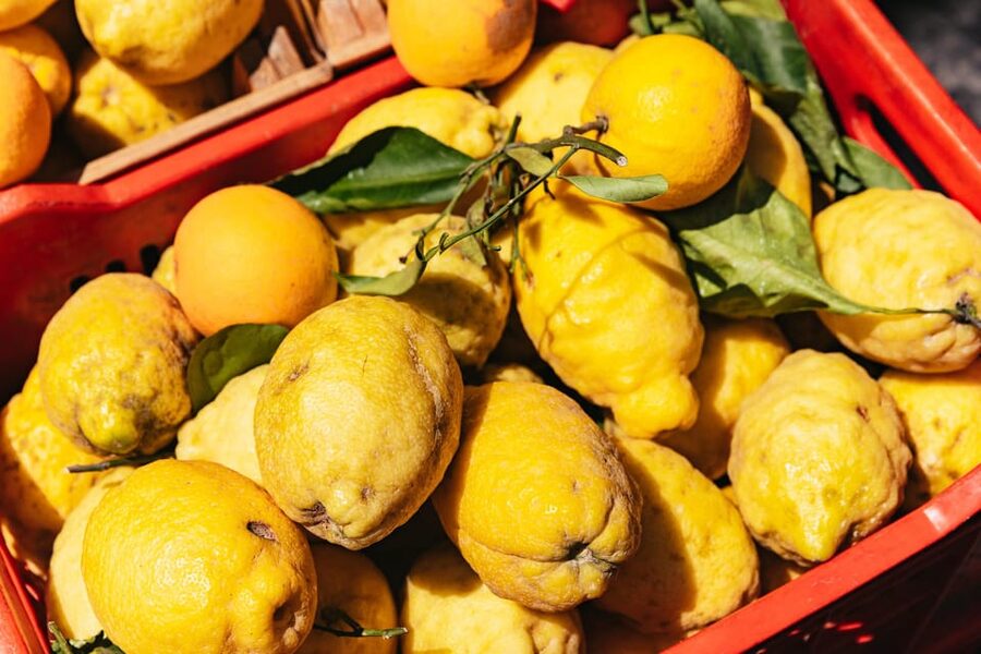 From Naples: Positano and Amalfi Boat Tour with Drinks - The sea route along Sorrento: what you get before Amalfi