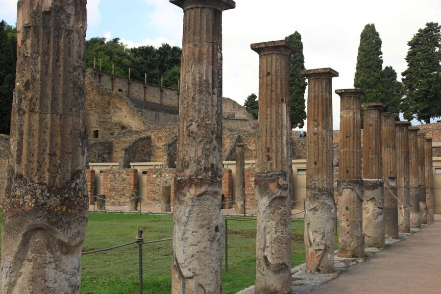 From Naples: Private Tour to Pompeii, Sorrento, and Positano - Pompeii: how to use your self-paced time in the open-air ruins