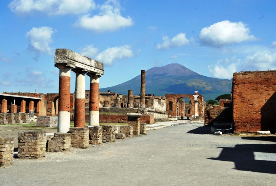 From Naples: Private Transfer to Positano with Pompeii Stop - Pompeii Stop Timing: Two Hours in the Ash-and-Pumice World