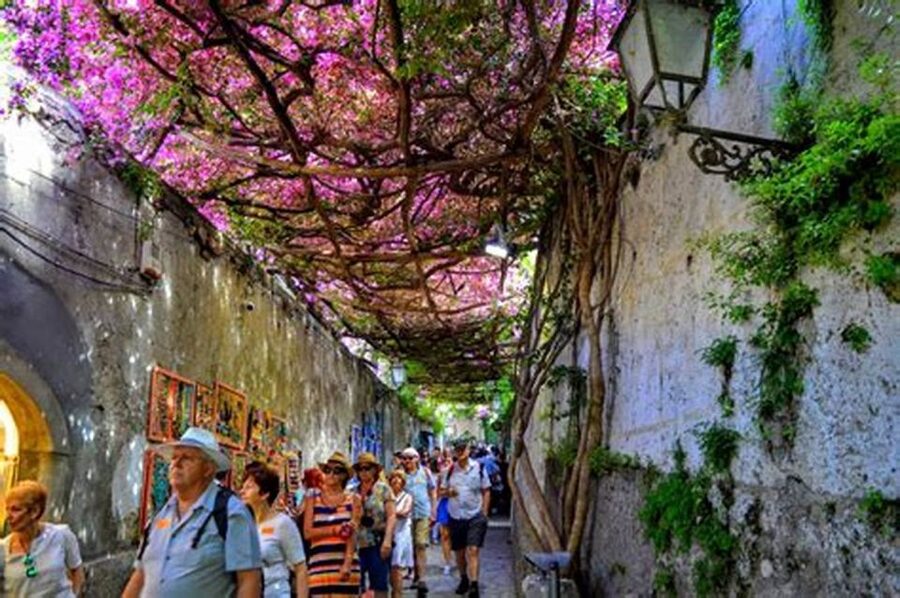 From Naples/Salerno: Pompeii, Sorrento, and Positano Tour - Sorrento on foot: lemon streets, shopping time, and limoncello